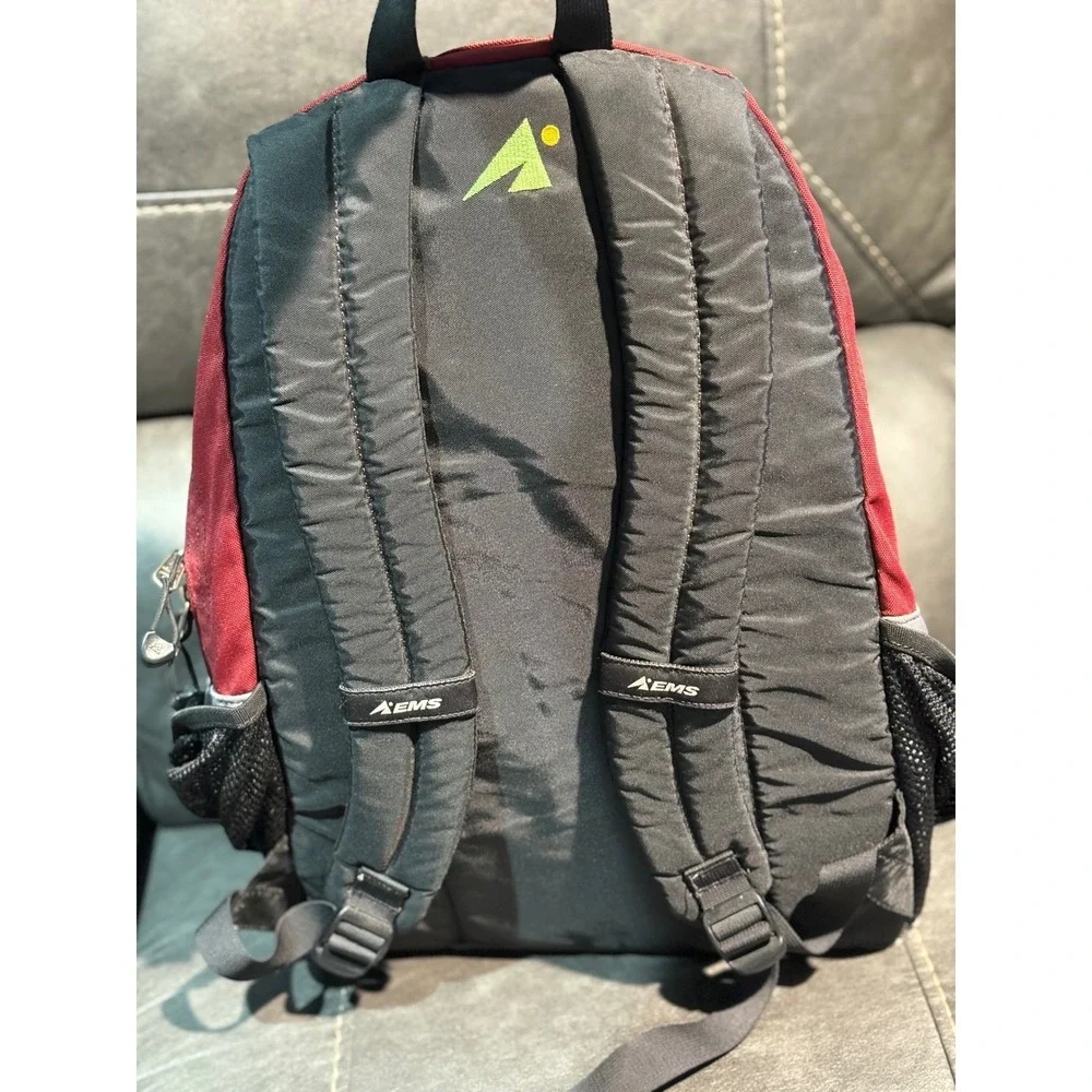 EMS Eastern Mountain Sports Backpack Red Grey‎ Hiking Daypack Nylon